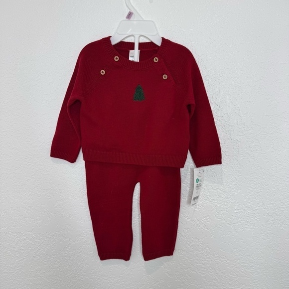 NWT Carter's Baby Red 9 Months Set NEW $38 - Picture 1 of 2